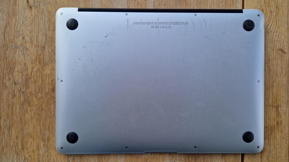 Ноутбук  MacBook  air 2013 , windows 10