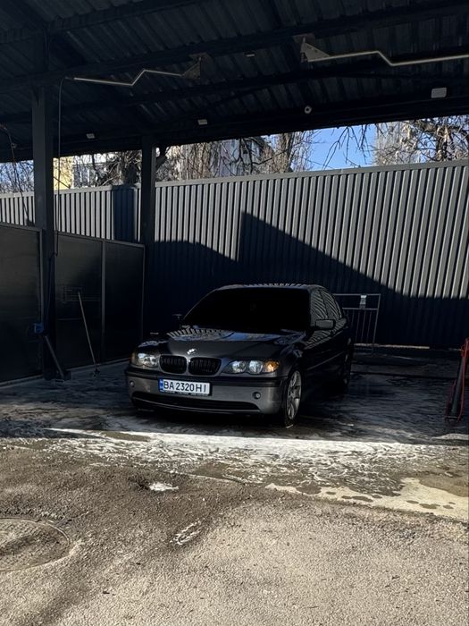 Продаж бмв е 46 2003 рік на автоматі