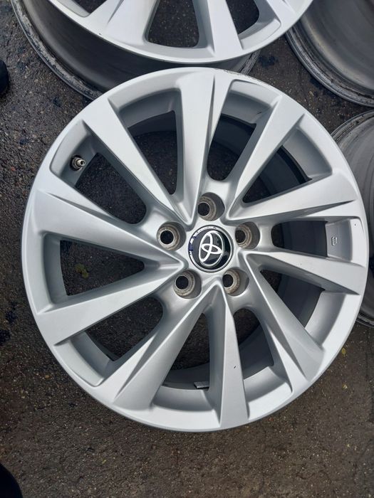 Felgi aluminiowe oryginalne Toyota Camry Lift 7.5J x R17 ET45