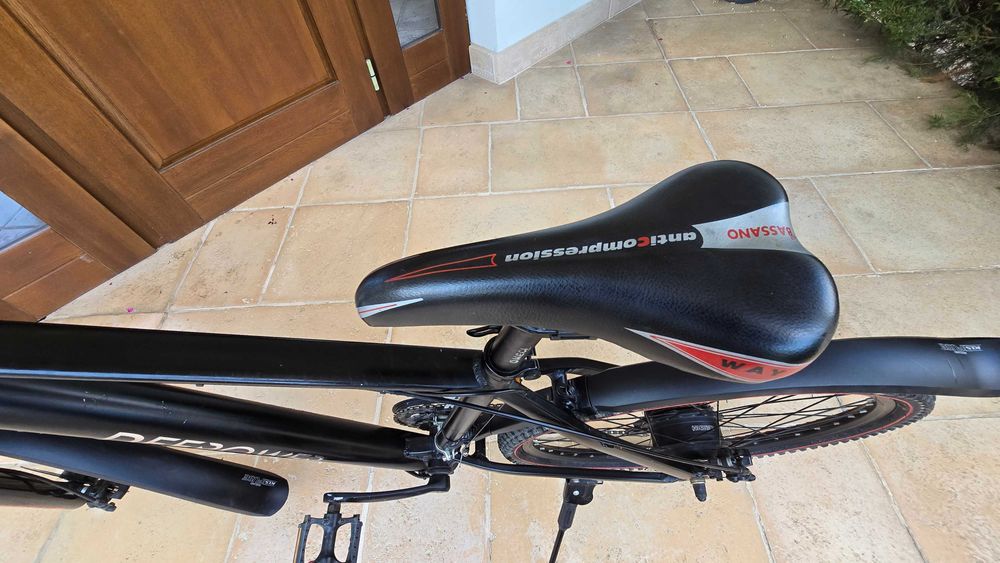 Rower elektryczny , rama M/L, koła 26 cali