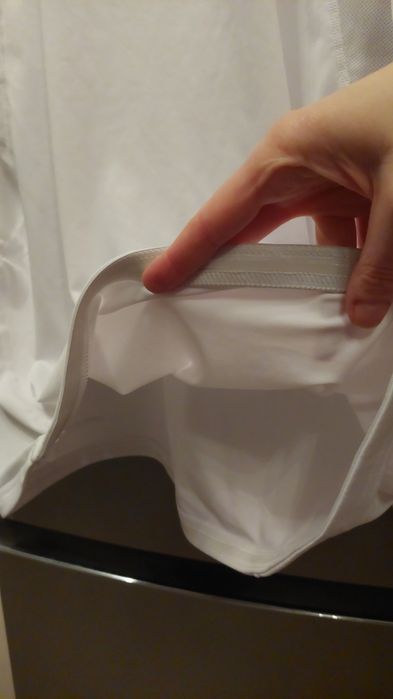 Biała koszulka z długim rękawem termiczna