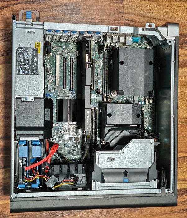 Komputer DELL PRECISION T5600, 2xXeon E5-2660 2,2GHz, Nvidia Quadro K4200 4GB, RAM 10 GB, Dysk SSD256, HDD -1TB