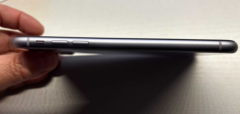 iPhone 11 Lilás 64 Gb