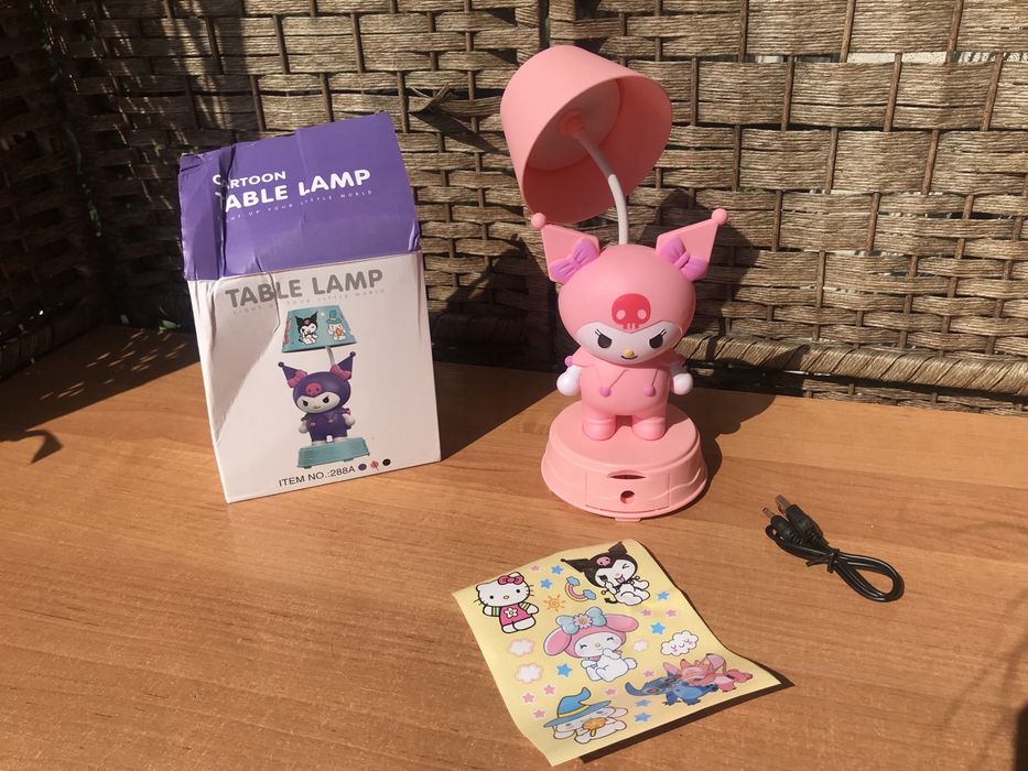 Różowa lampka USB,temperówka kuromi