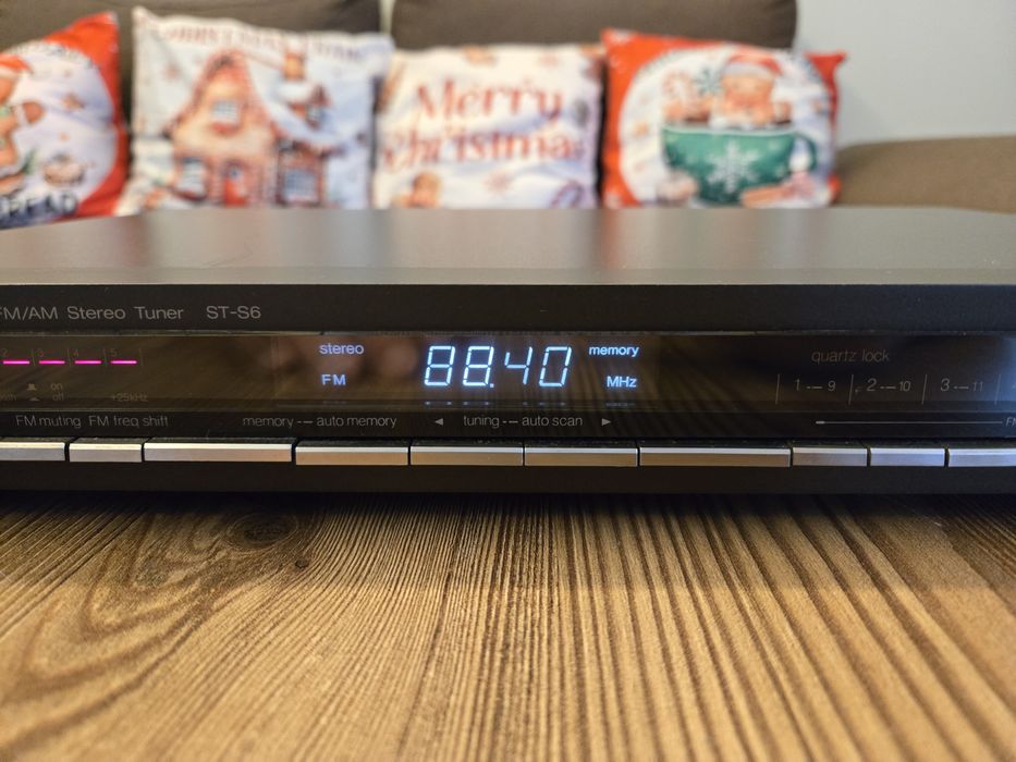 Technics ST-S6 radio