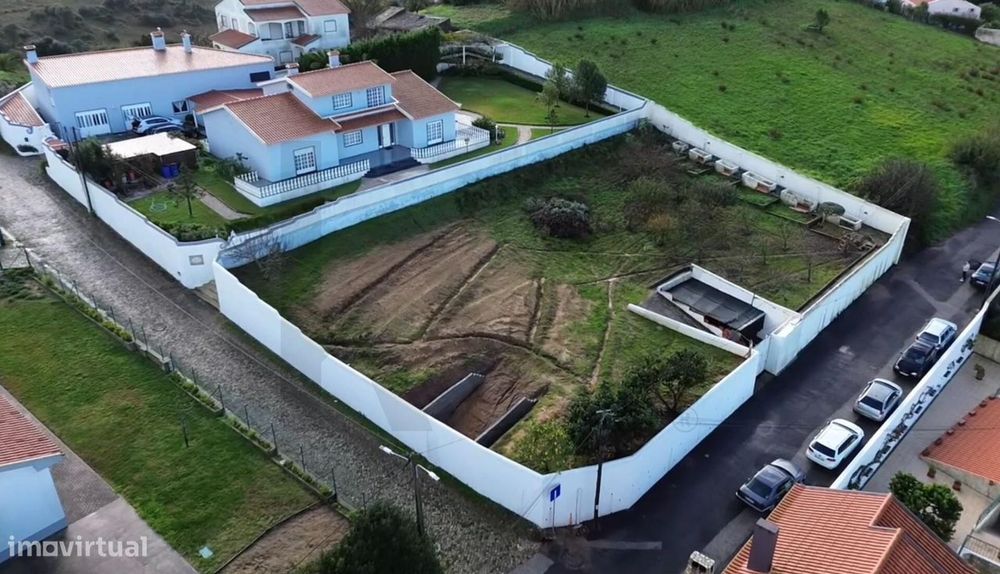 Lote Exclusivo com Investimento Estrutural Realizado: Privacidade Tota