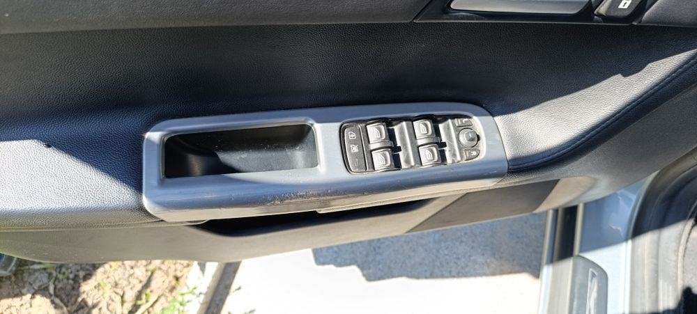 Volvo v50 2009г 1.6 д