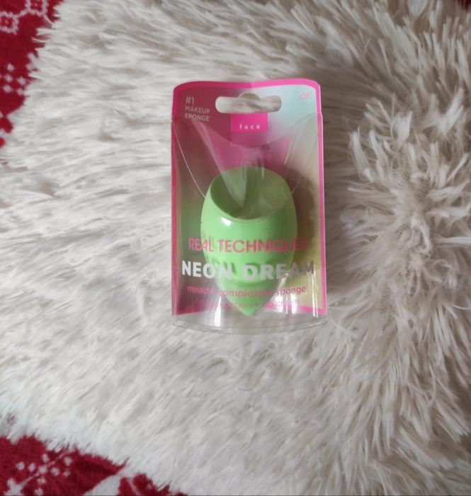 Gąbeczka do makijażu Real Techniques