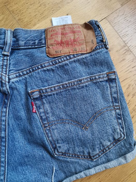 Ultra krótkie shorty Levi's 501