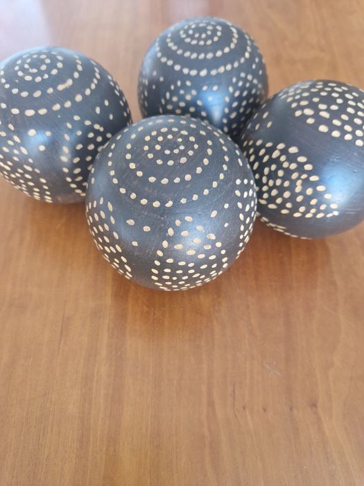 Bolas decorativas de madeira para centro de mesa