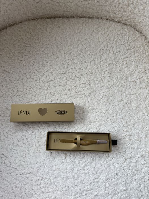 Пінцет для брів gold
