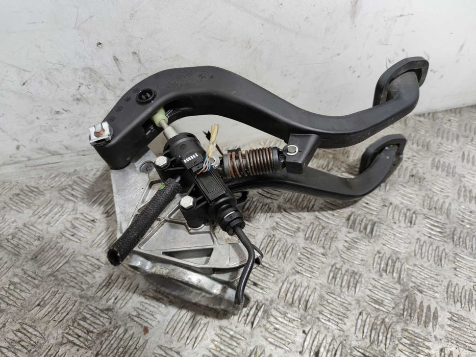 BMW E81 E82 E87 E88 E90 E91 E92 E93 Pedały Sprzęgła Hamulca