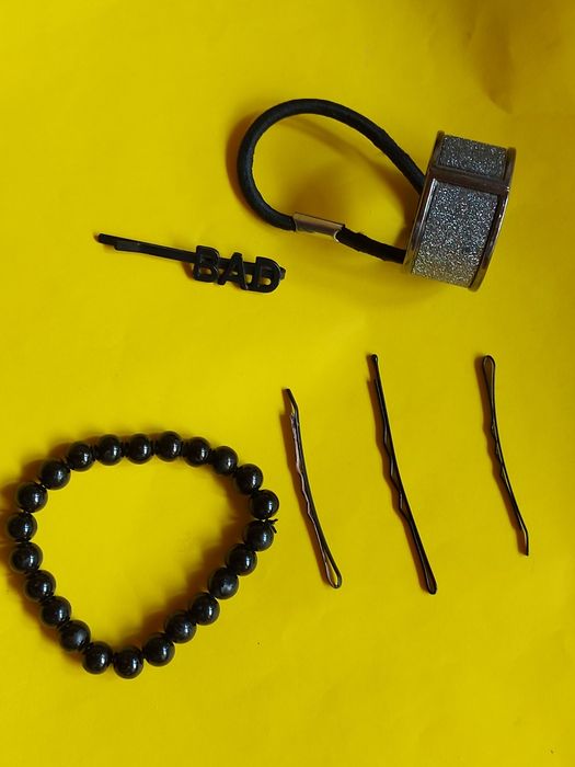 6 sztuk do włosów i bransoletka czarne