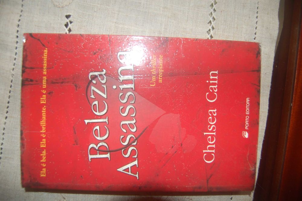 Chelsea Cain beleza assassina