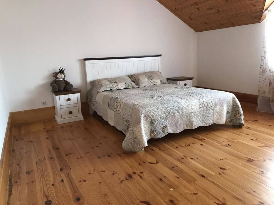 62 Будинок з великий теплим басейном