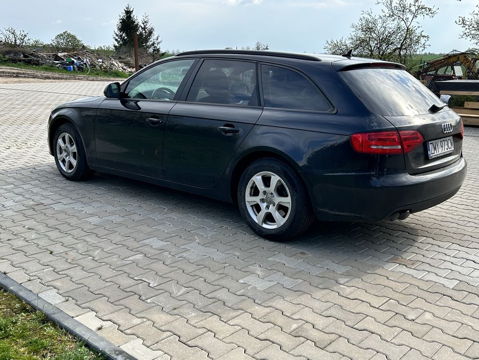 Audi A4 B8  Avant