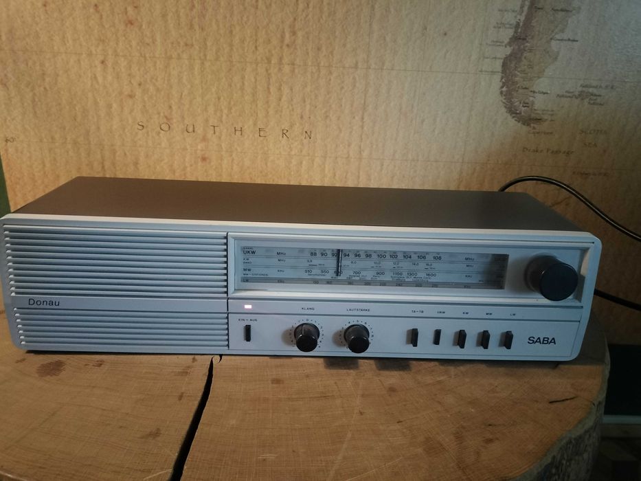 stare kolekcjonerskie radio Saba Donau S