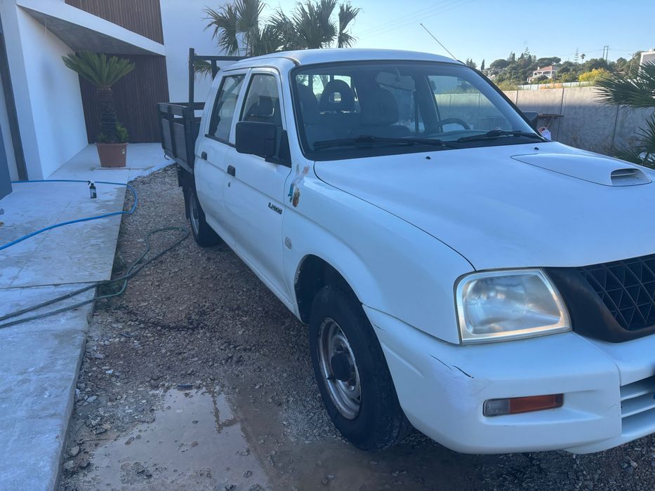 Mitsubishi L200 — fotografia 2