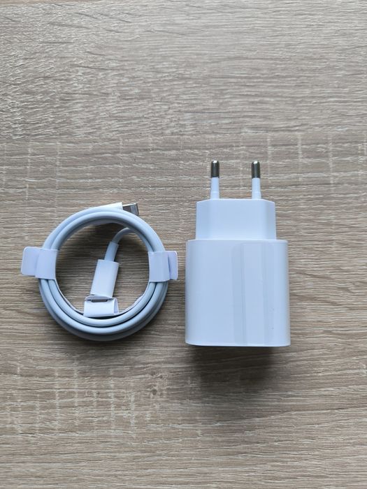 NOWA Szybka Ładowarka do telefonu 20W + Kabel Lightning
