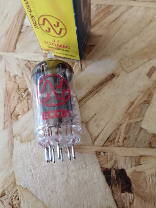 JJ Electronics ECC81/12AT7 tube
