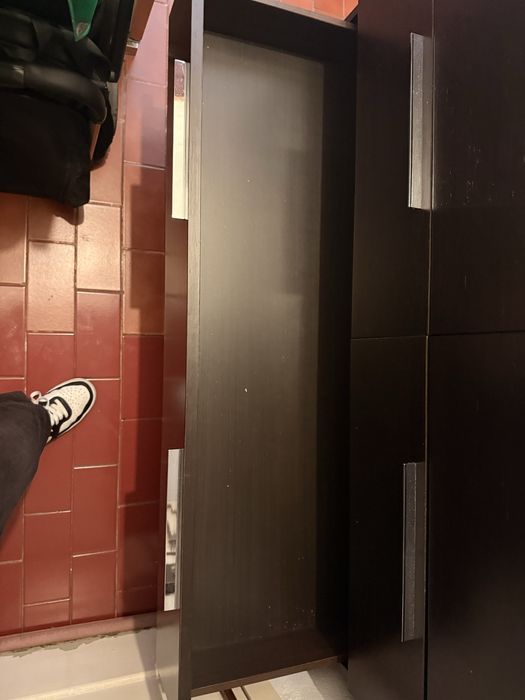 Vendo comoda  marrom