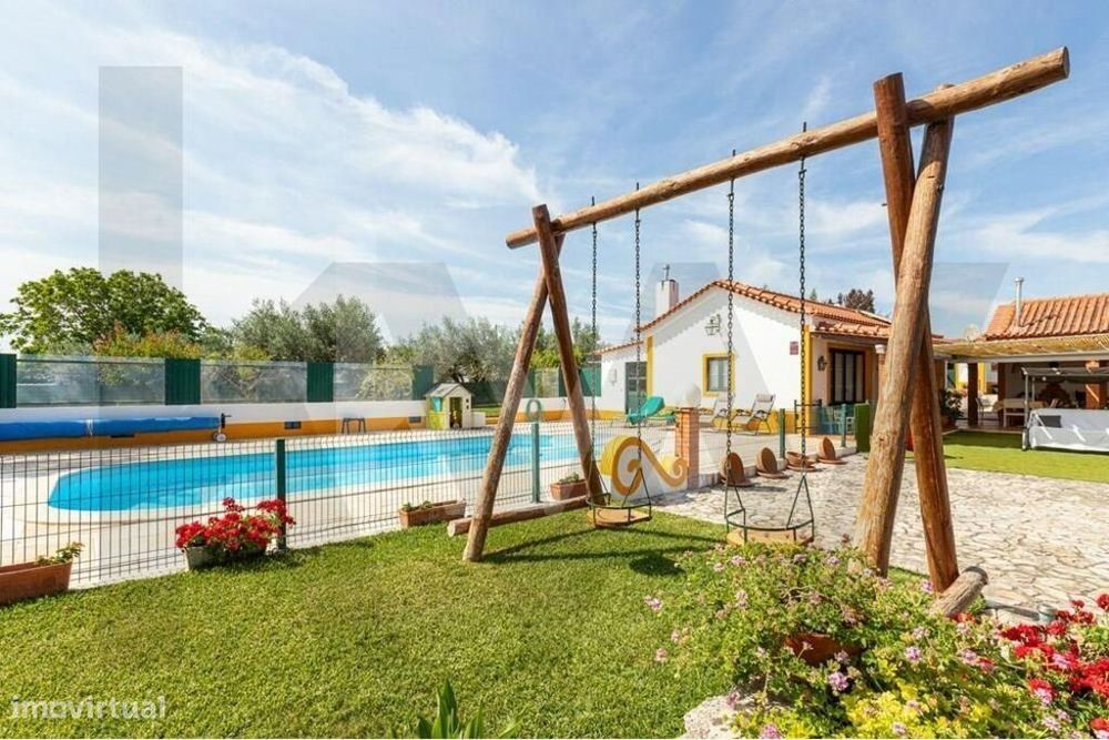 Charming Country Estate with 6,000 m² — Póvoa da Isenta, Santarém
