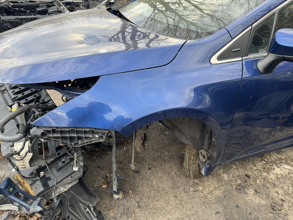 Крило тойота т27 (т29) оригінал