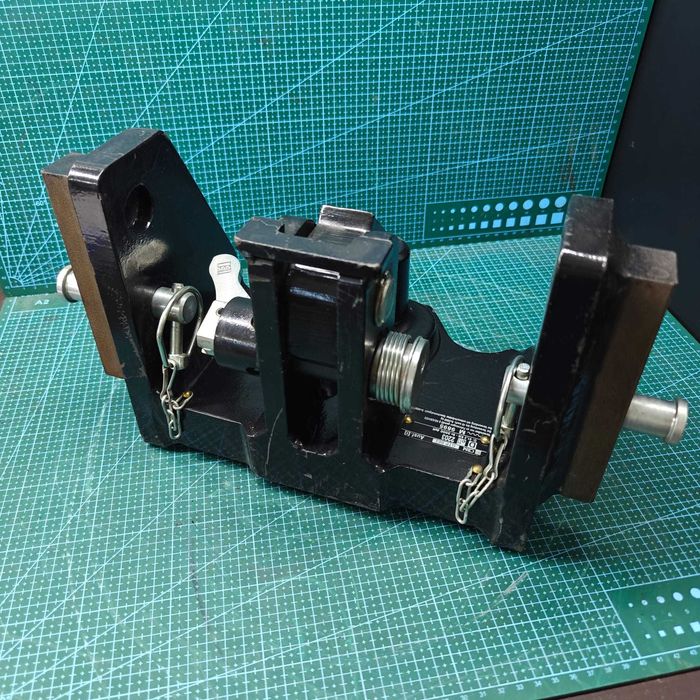 Piton-Fix CBM GTP003 Ursus C-3150 4150 | 330/30/20 | NOWY