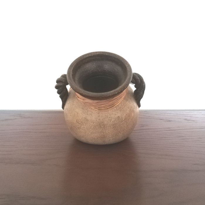 Pote decorativo inclinado vintage, fabricado em Portugal