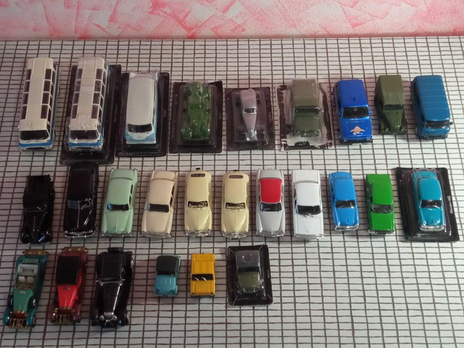 Машинки колекційні