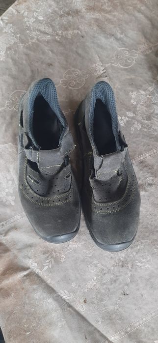 Рабочие ботинки, сандалии, красовки!.