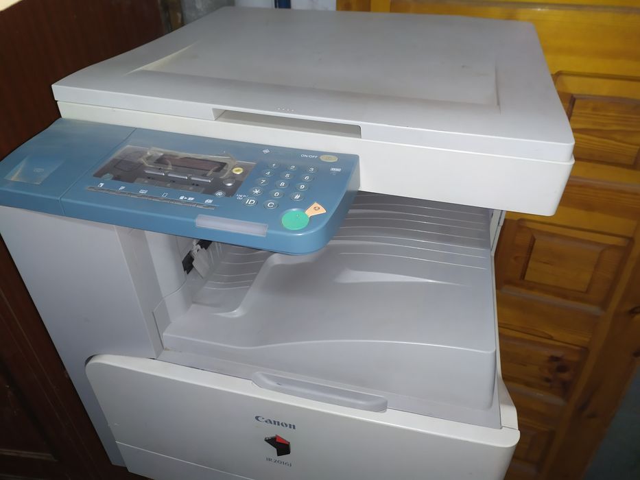 Ксерокс Canon IR2016J