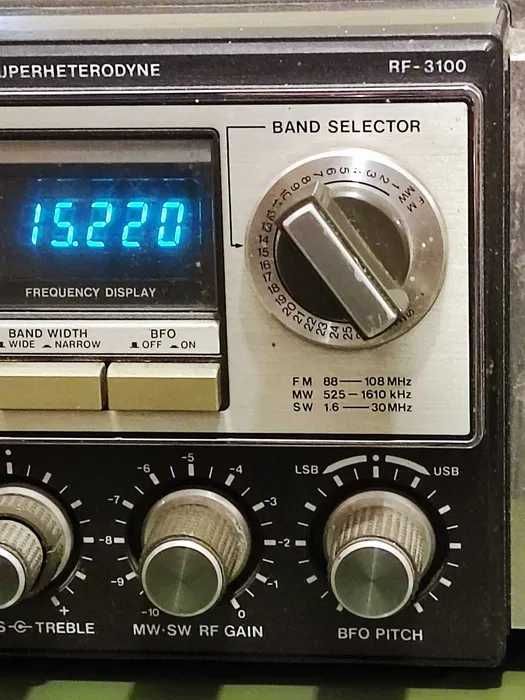 Zestaw radio Panasonic RF3100 + filtr Collinsa (0,525 ... 30,0 MHz)