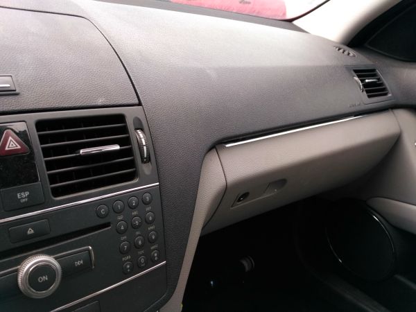 Porta luvas MERCEDES-BENZ Classe C (W204)