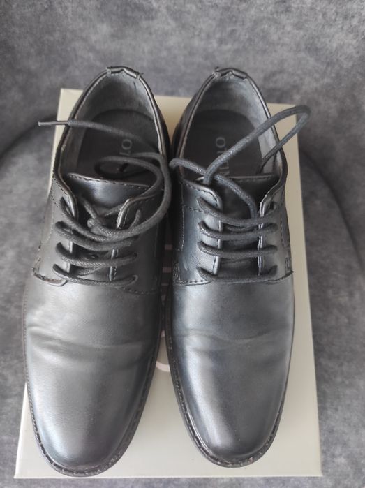 Buty do garnituru CCC OTTIMO rozm.33 czarne
