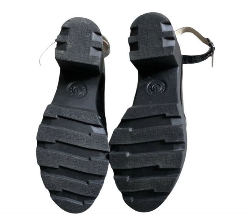 Туфлі лакові шкіряні, 39 розмір