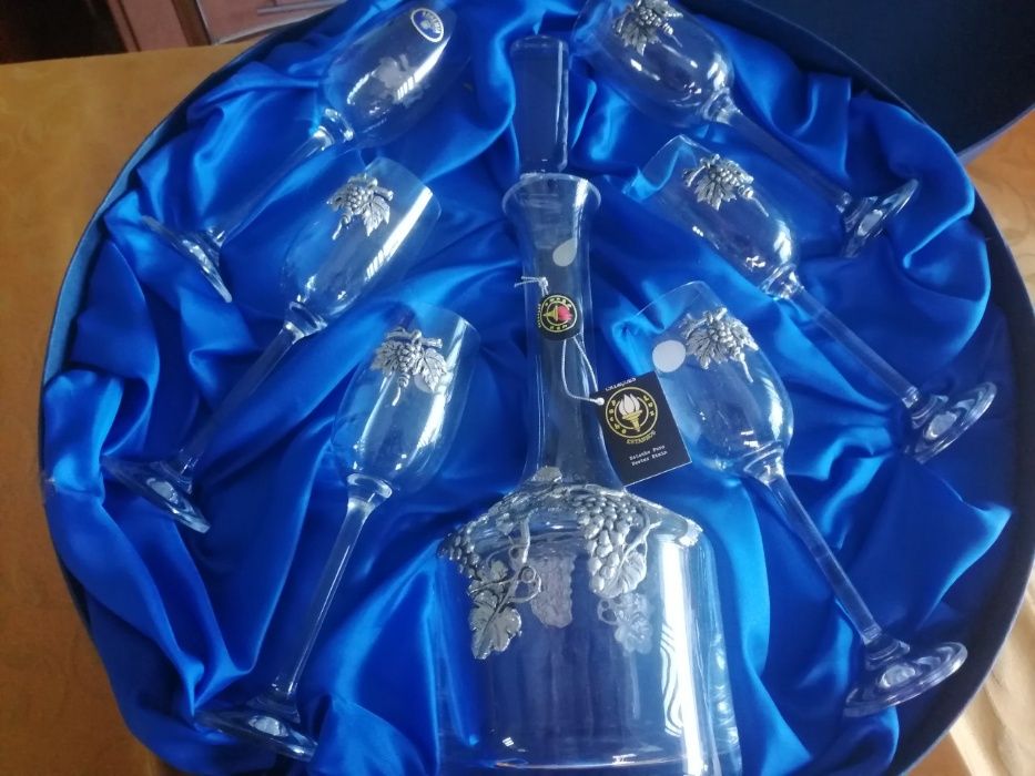 Conjunto de copos de Cristal e Estanho Português