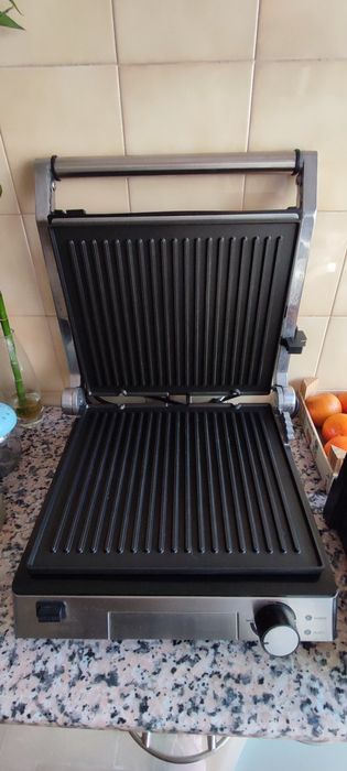 Grelhador eléctrico