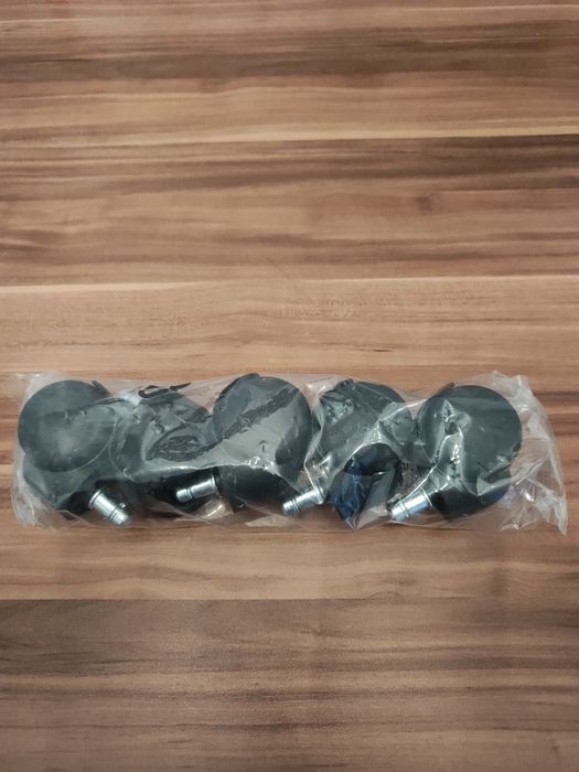 Komplet kółek do fotela nowe .