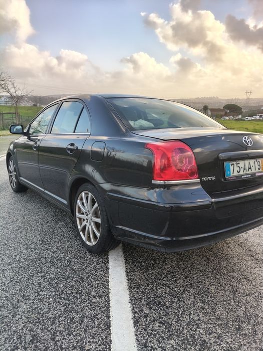 Toyota Avensis 2.0 VVT-i | 2005 | 147cv | Estofos em Pele Aquecidos