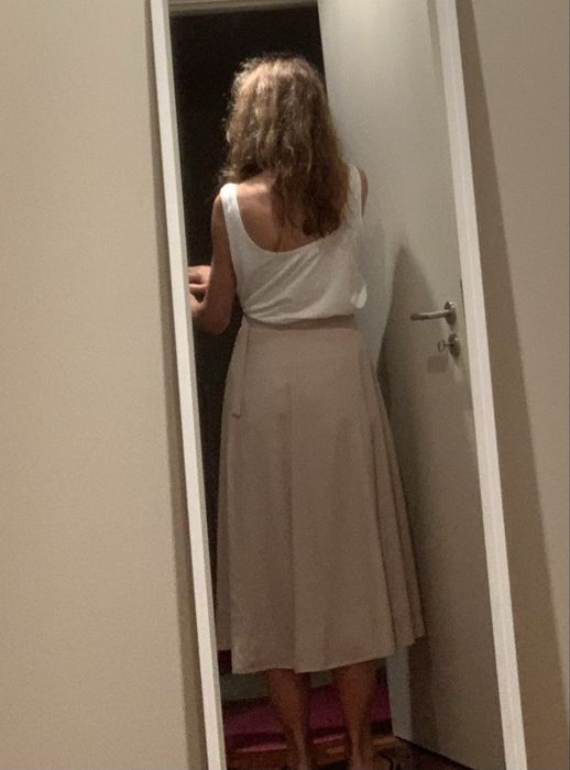 Saia Sacoor nova sem bolsos