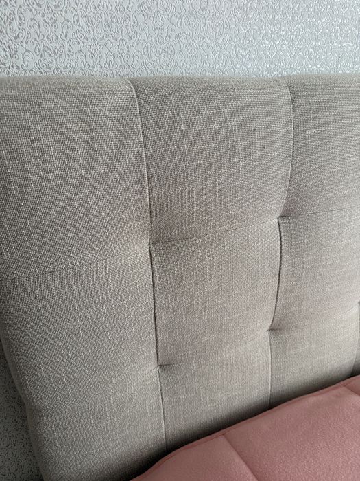 Cabeceira IKEA de cama nova