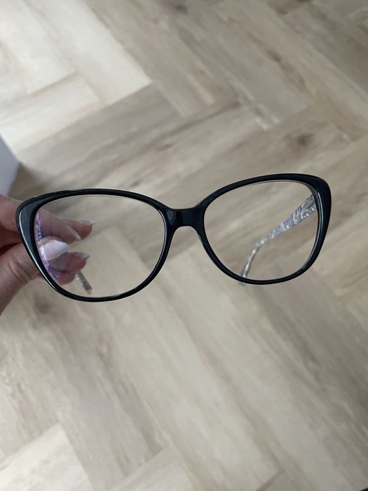 Etui na okulary Michael Kors i okulary
