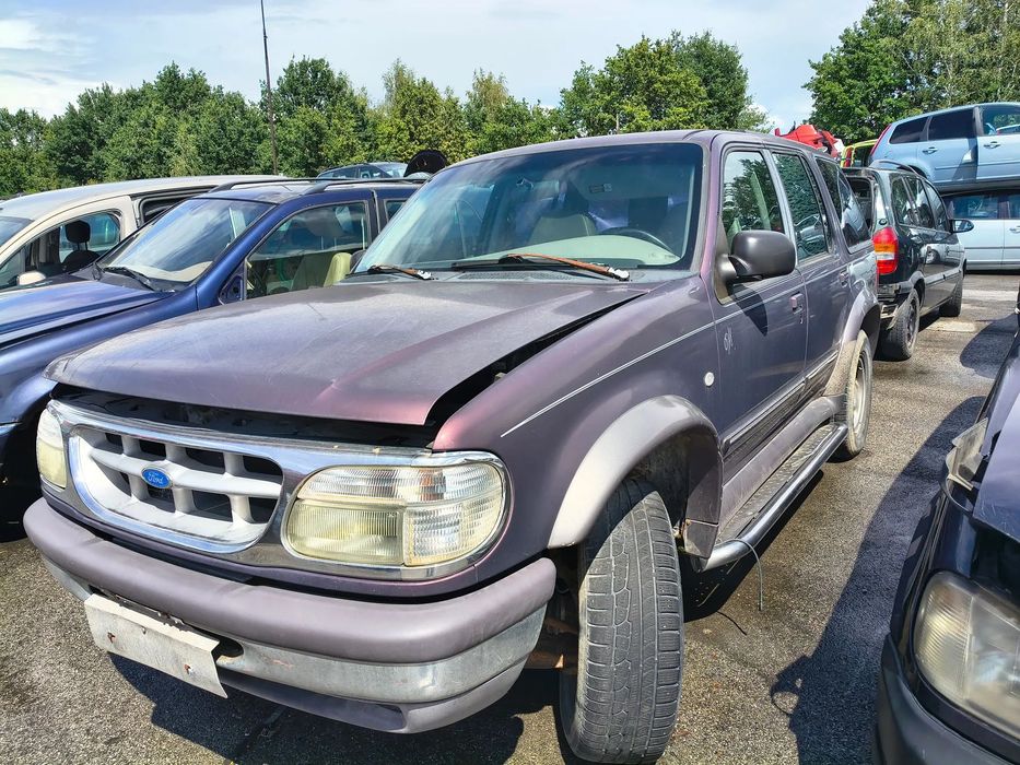Ford Explorer na części