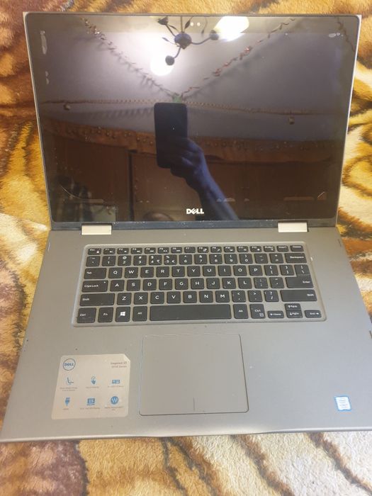 Laptop Dell Inspiron P58F