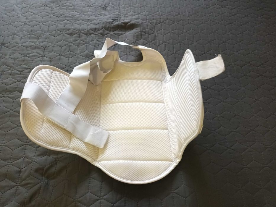 Protecção de peito karaté
