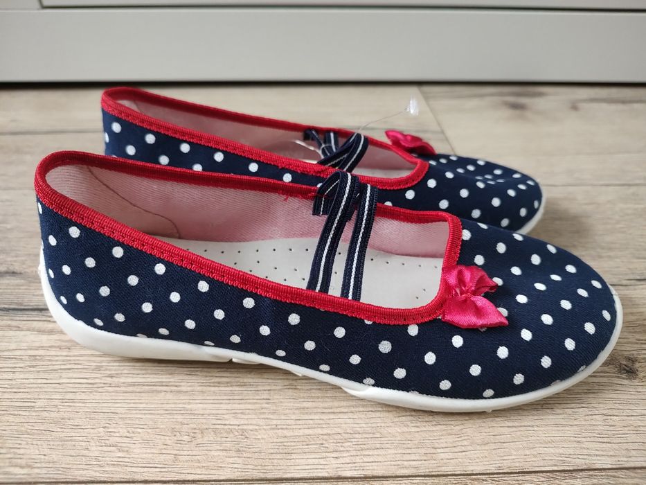 Kapcie /balerinki tekstylne Renbut 35