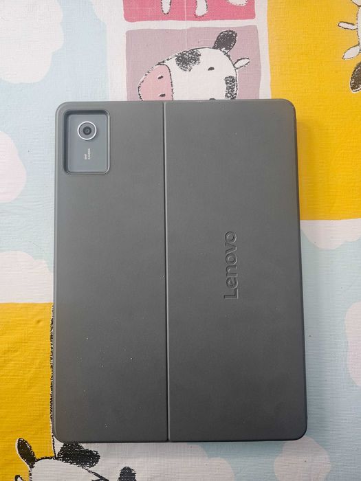 Tablet lenovo 8mp 250gb