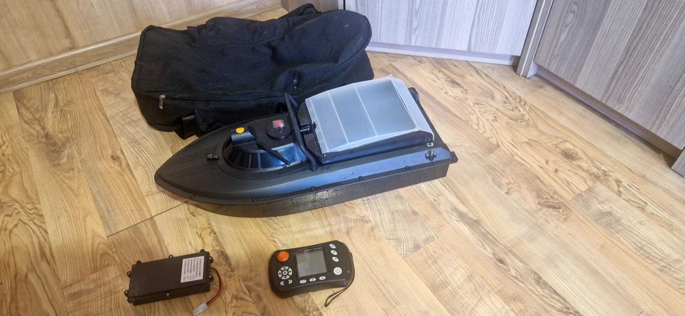 Łódka Zanętowa JABO-2AG 2 Duże aku 300m