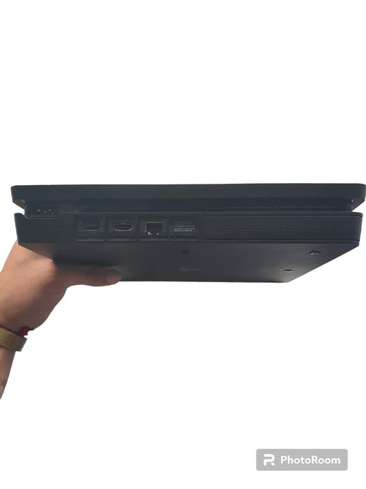 PlayStation 4 slim 500gb